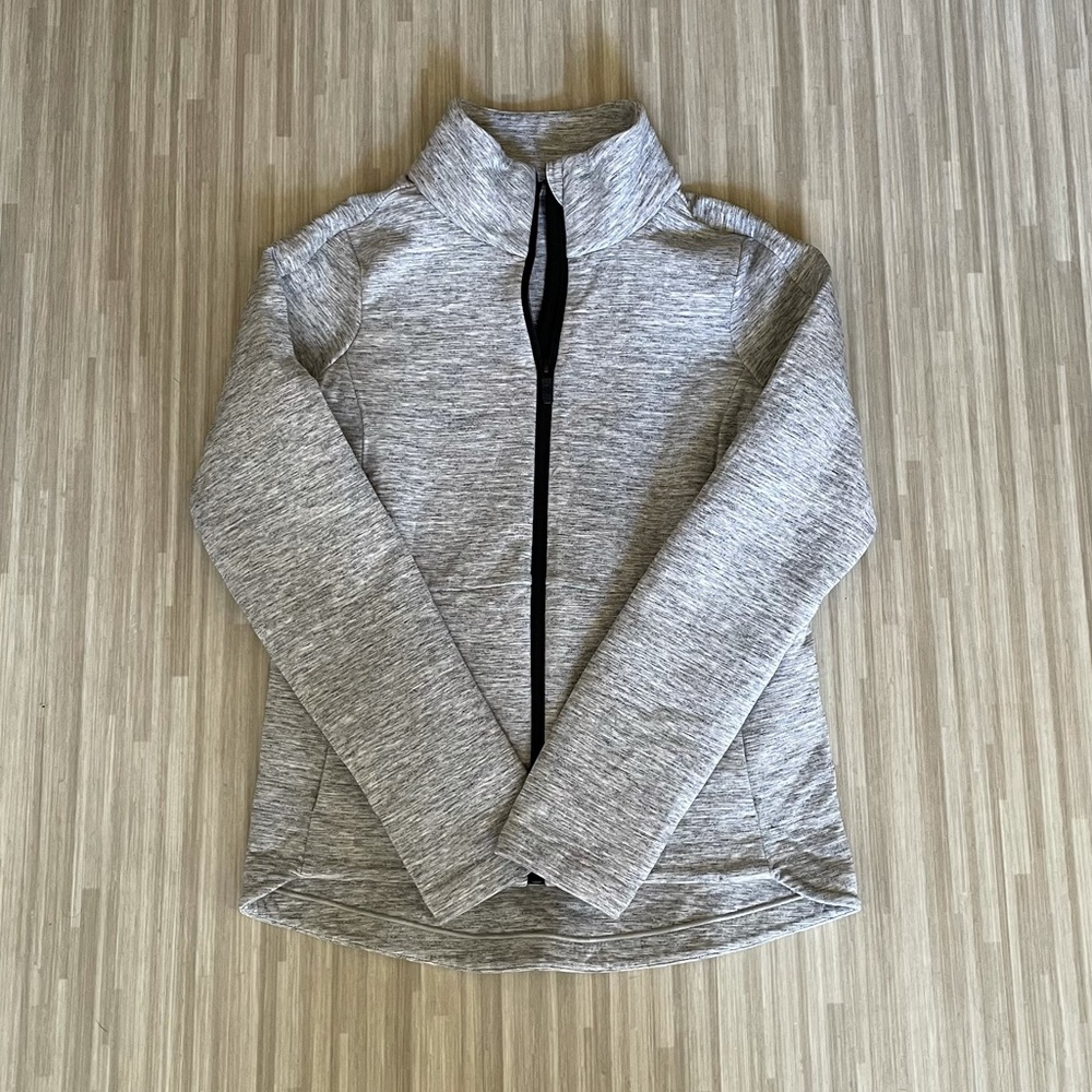 Lululemon jacket size 2